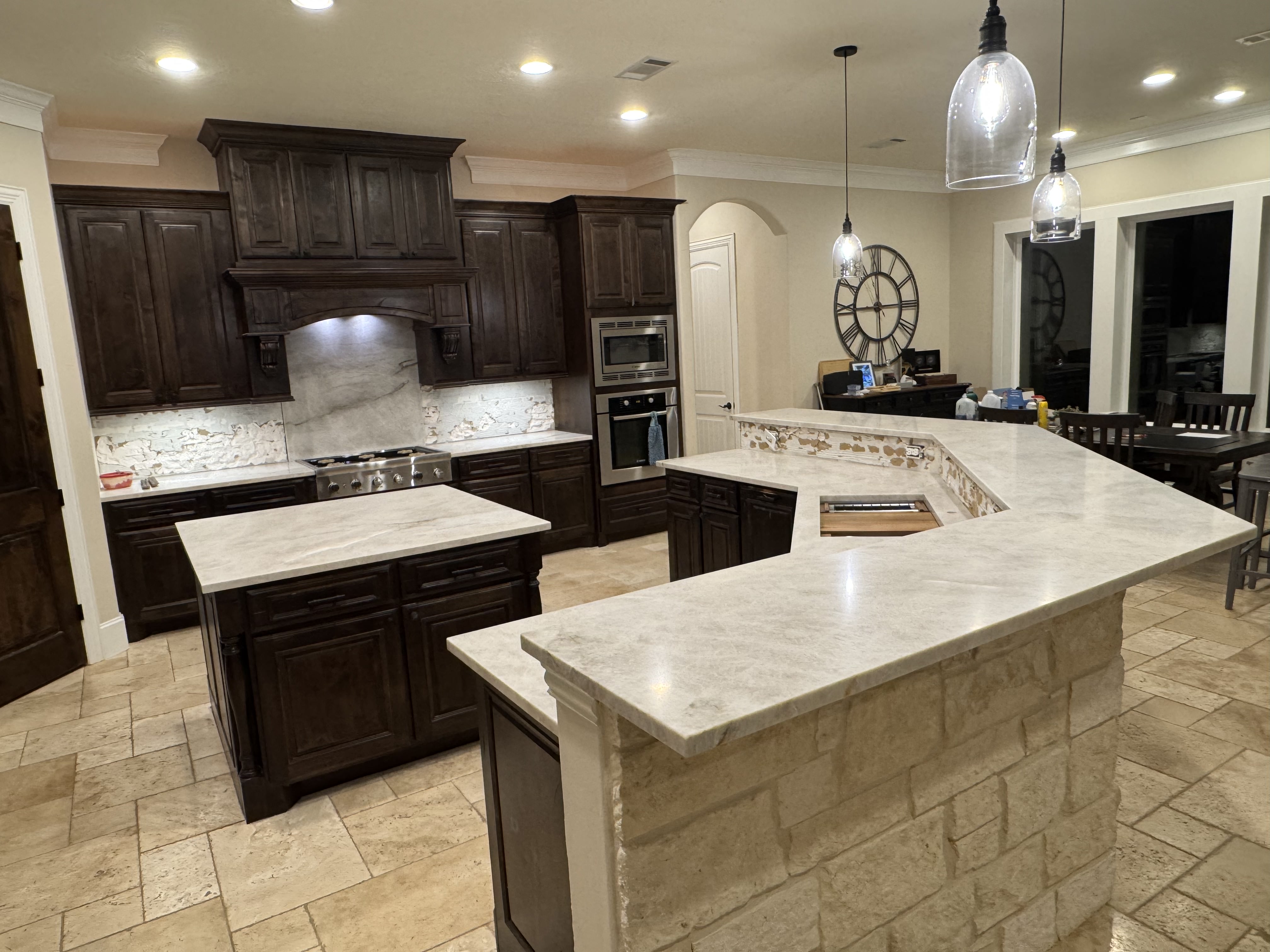 Traditional Kitchen Countertops